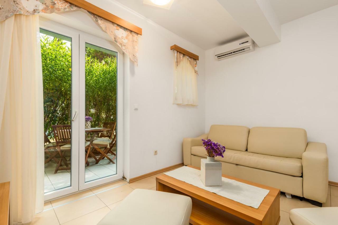 Villas Kampor 外观 照片